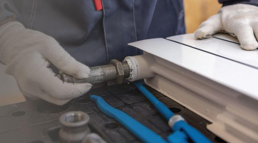 Burst Pipe Repair in Brewster, KS